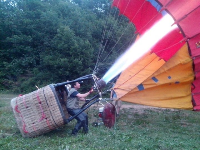  Balloon inflation 